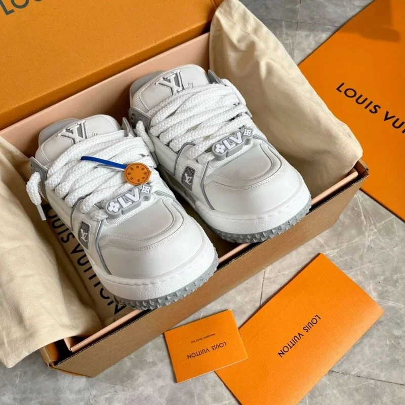 Louis Vuitton Trainer Sneaker Durable 30939