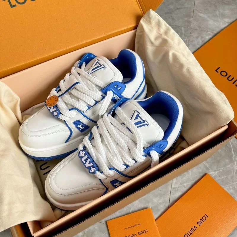 Stretchable Louis Vuitton Trainer Sneaker 30914