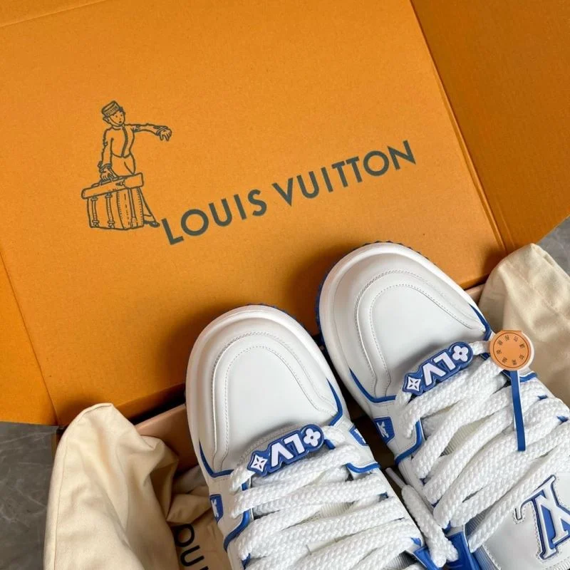 Stretchable Louis Vuitton Trainer Sneaker 30914