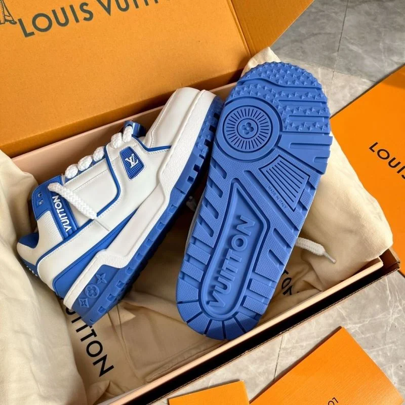 Stretchable Louis Vuitton Trainer Sneaker 30914