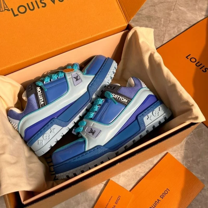 Louis Vuitton Trainer Sneaker EyeCatching 30918