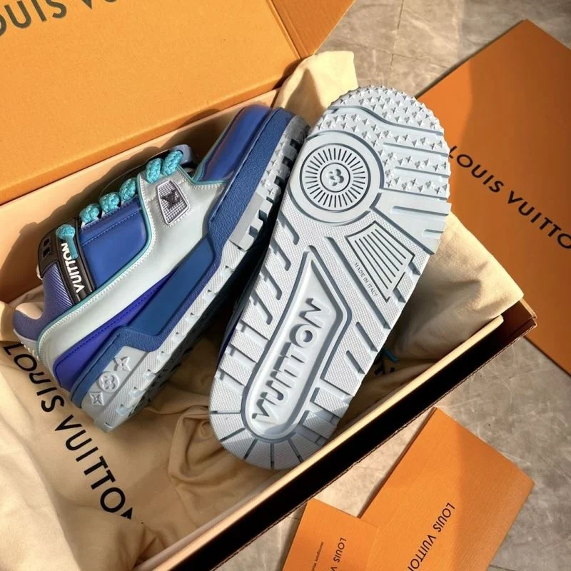 Louis Vuitton Trainer Sneaker EyeCatching 30918