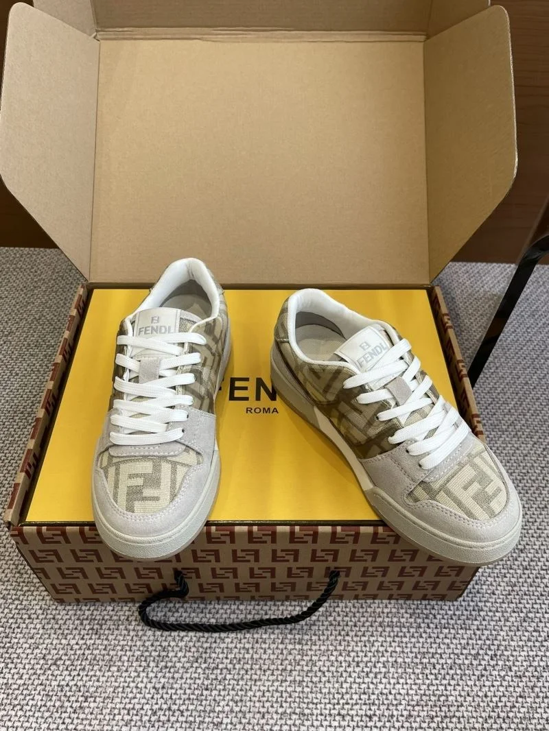 Vibrant Louis Vuitton Trainer Sneaker 30924