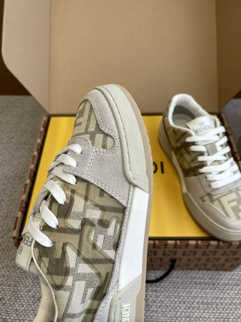 Vibrant Louis Vuitton Trainer Sneaker 30924