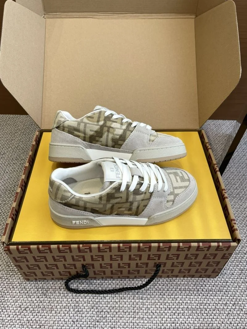 Vibrant Louis Vuitton Trainer Sneaker 30924