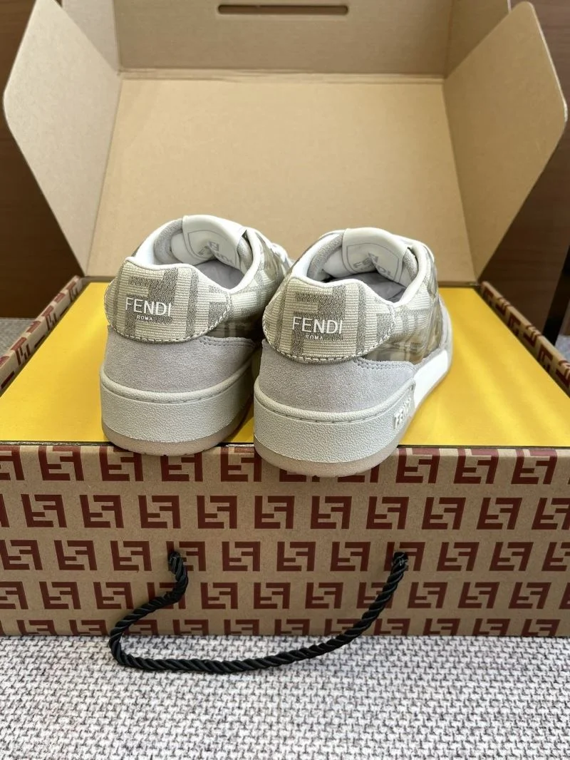 Vibrant Louis Vuitton Trainer Sneaker 30924