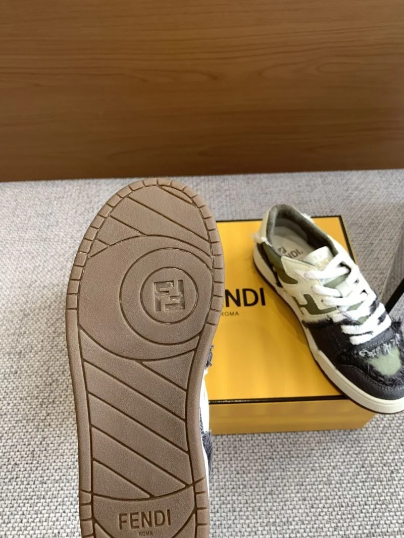 Louis Vuitton Trainer Sneaker Refined 30942