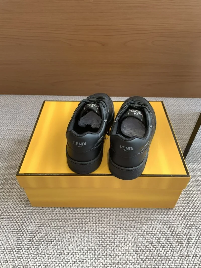 FashionForward Louis Vuitton Trainer Sneaker 30906