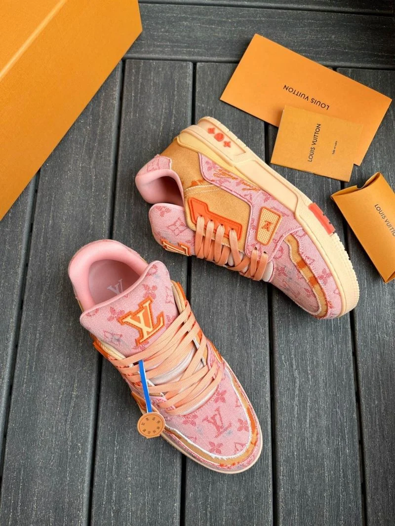 HighQuality Louis Vuitton Trainer Sneaker 30901