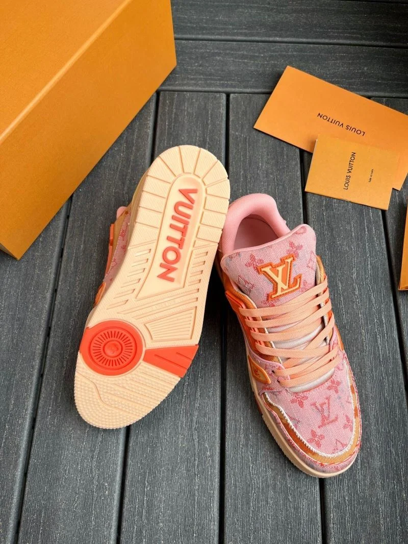 HighQuality Louis Vuitton Trainer Sneaker 30901