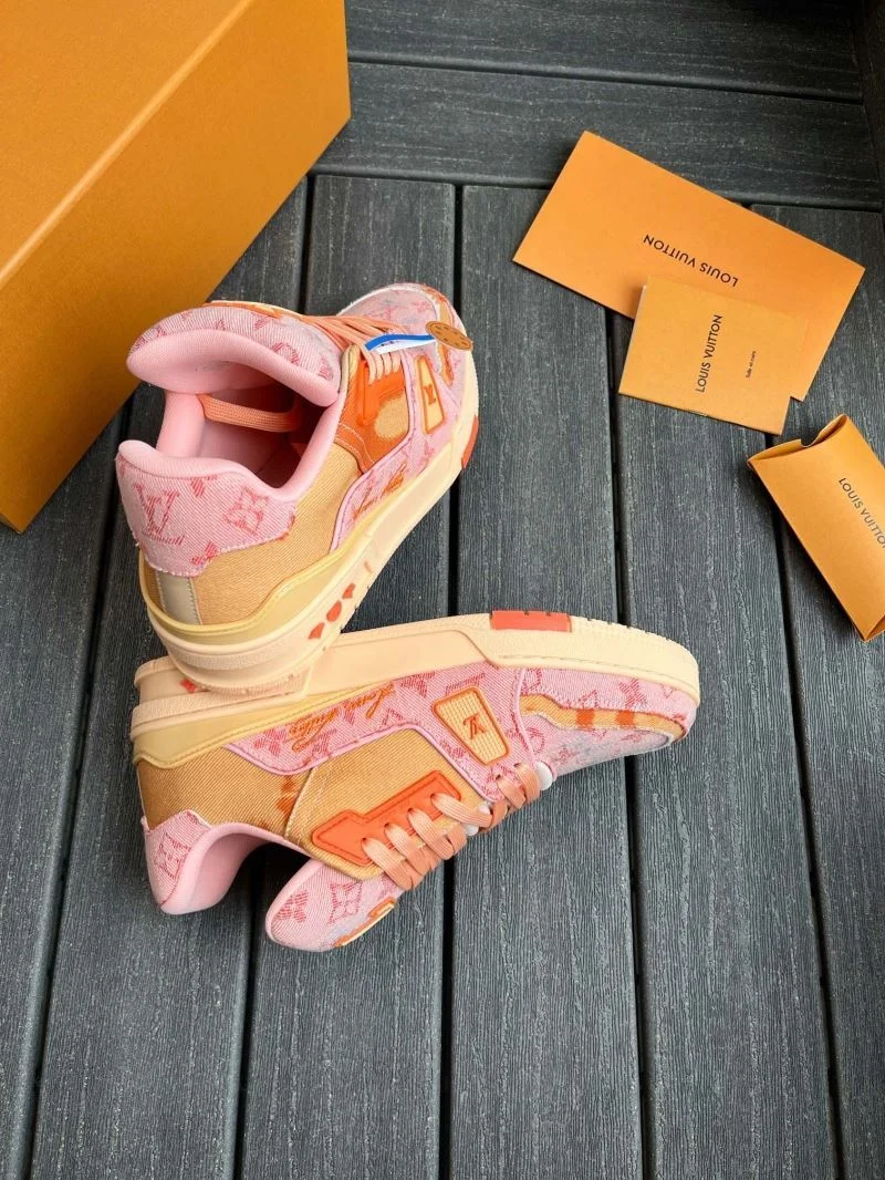 HighQuality Louis Vuitton Trainer Sneaker 30901