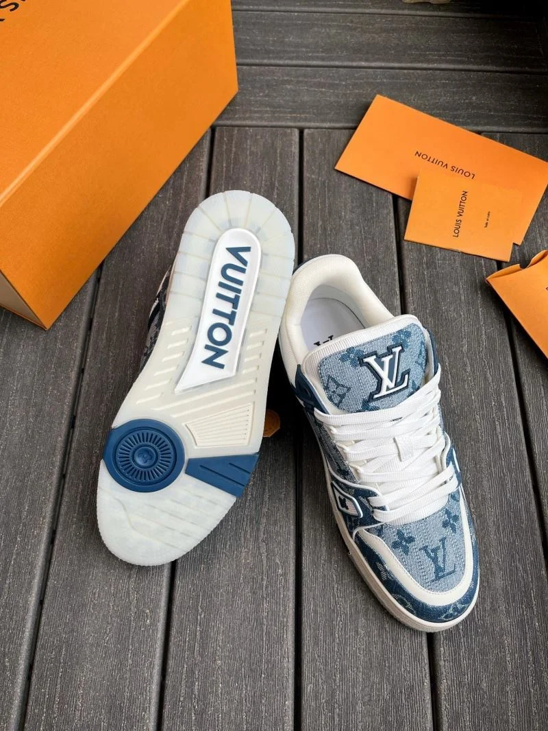 FashionForward Louis Vuitton Trainer Sneaker 30884