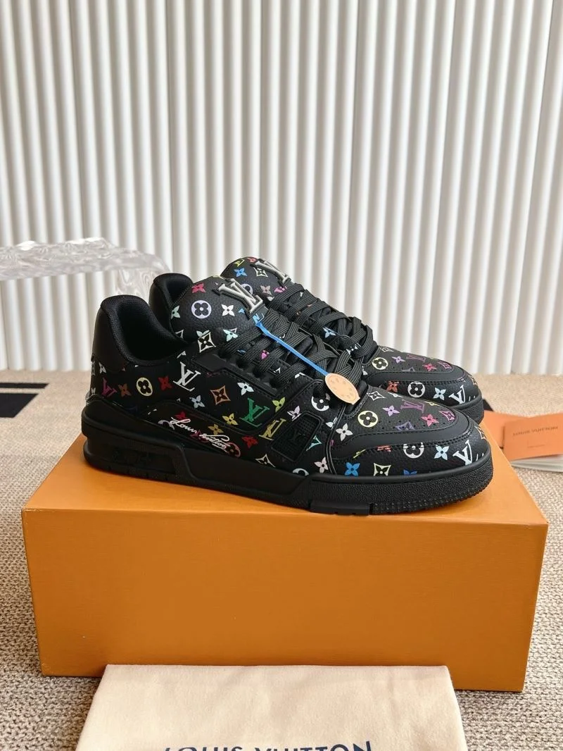 Louis Vuitton Trainer Sneaker TimelessDesign 30899