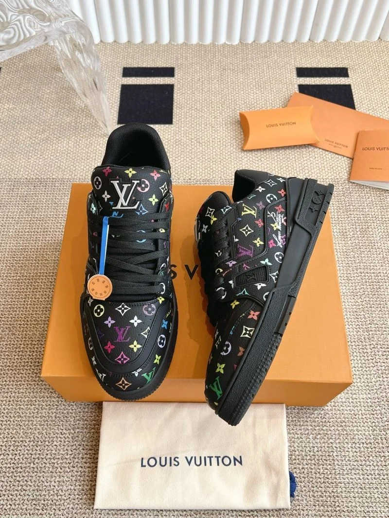 Louis Vuitton Trainer Sneaker TimelessDesign 30899