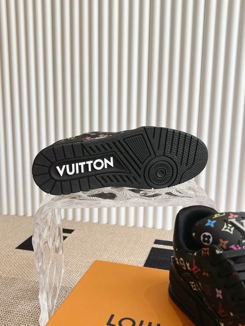 Louis Vuitton Trainer Sneaker TimelessDesign 30899
