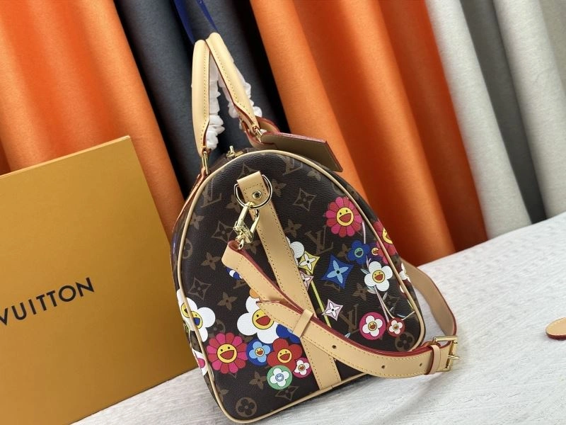 UrbanChic Louis Vuitton Travel Bags 80317