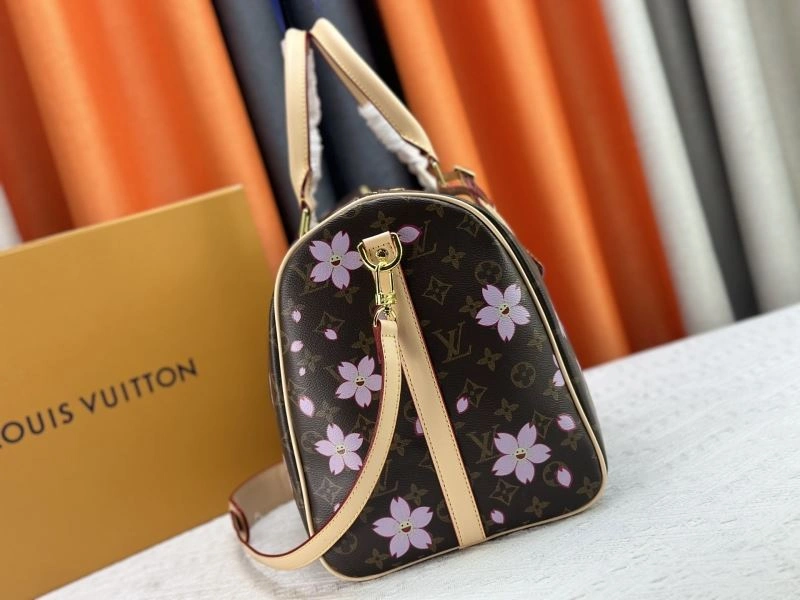 Stylish Louis Vuitton Travel Bags 80282
