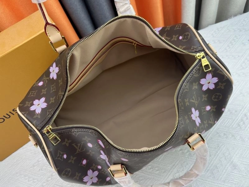 Stylish Louis Vuitton Travel Bags 80282
