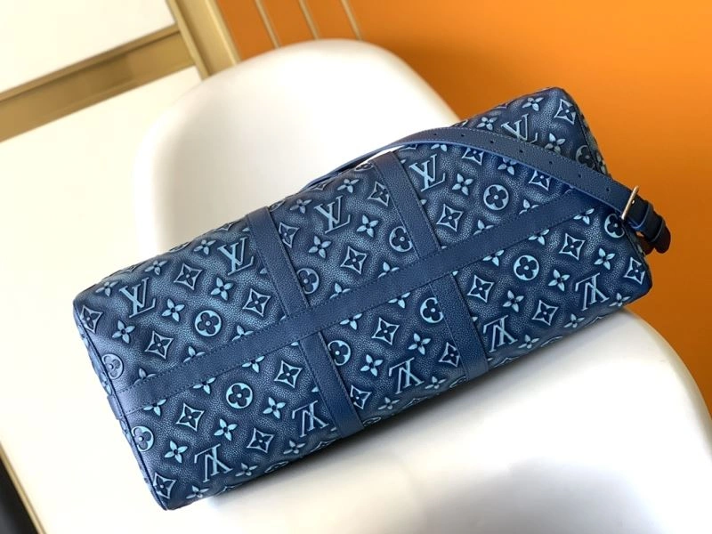 Unisex Louis Vuitton Travel Bags 94133