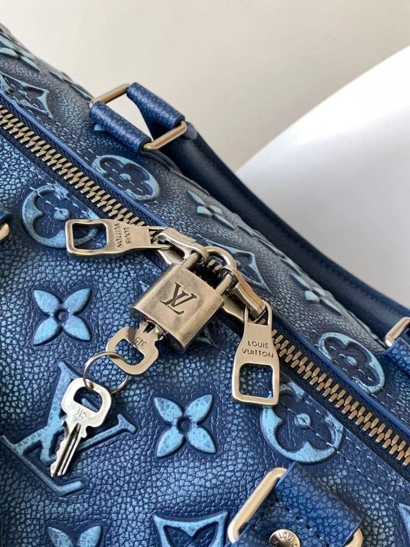 Unisex Louis Vuitton Travel Bags 94133