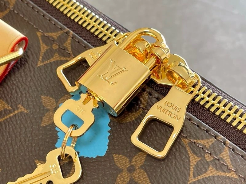 Trendsetting Louis Vuitton Travel Bags 94132