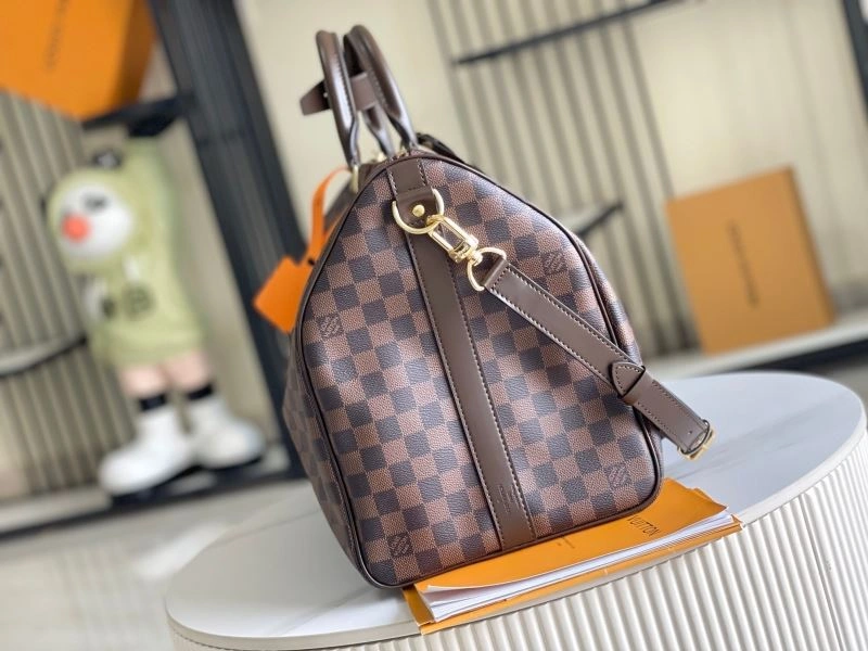 WaterResistant Louis Vuitton Travel Bags 93906