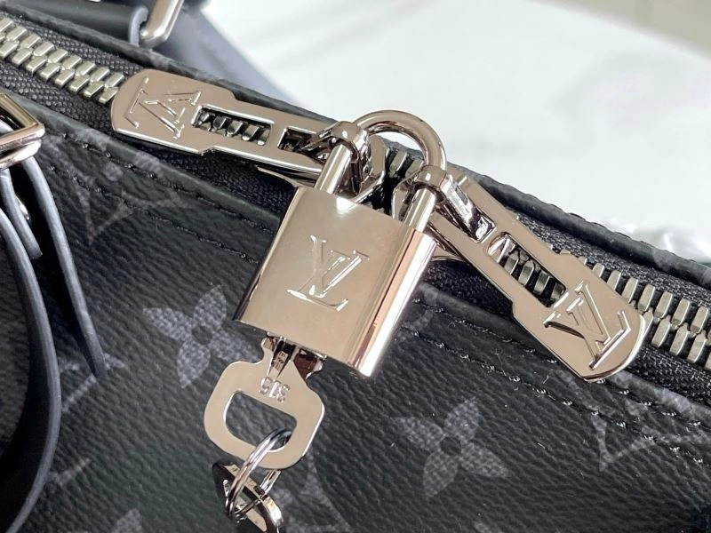 Louis Vuitton Travel Bags Versatile 93897