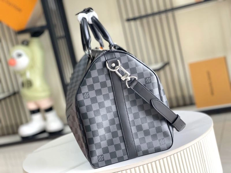 WeatherProof Louis Vuitton Travel Bags 93907