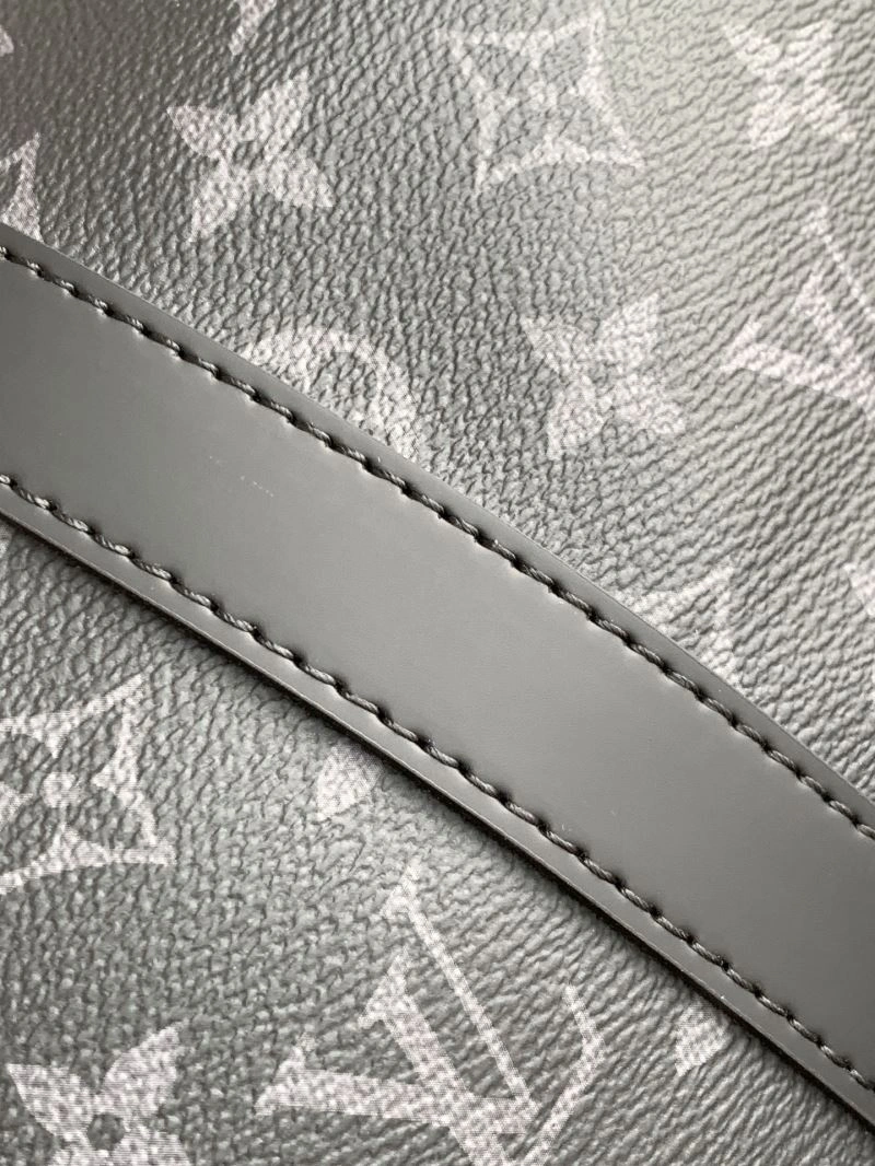 Louis Vuitton Travel Bags Elegant 93702