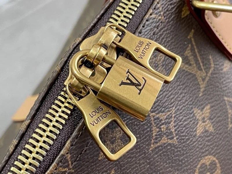 Thermal Louis Vuitton Travel Bags 42227