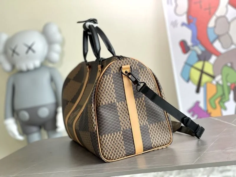Trendy Louis Vuitton Travel Bags 42235