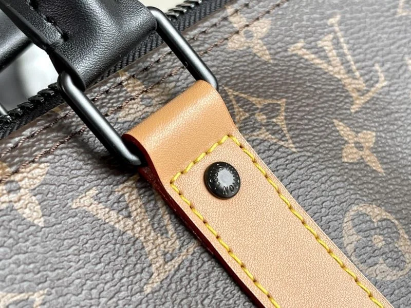 Trendy Louis Vuitton Travel Bags 42235