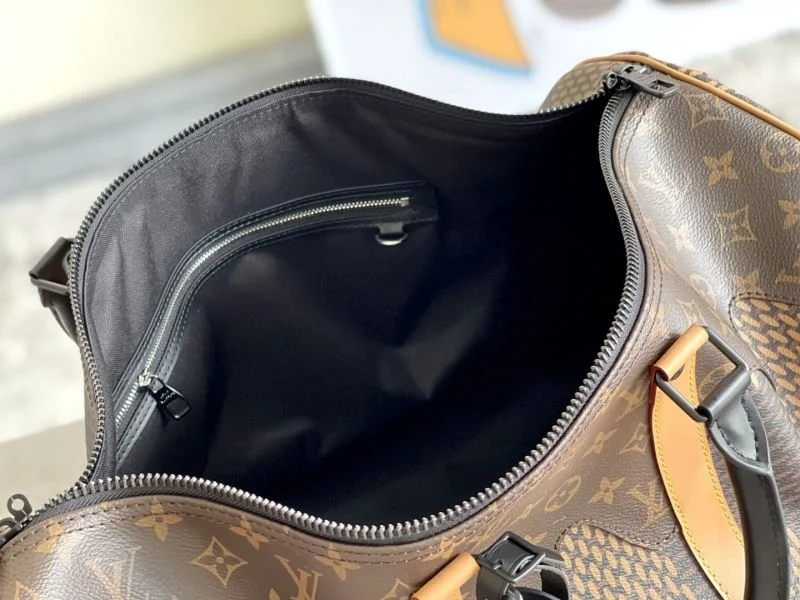 Trendy Louis Vuitton Travel Bags 42235