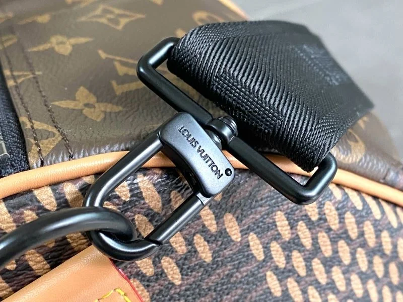Affordable Louis Vuitton Travel Bags 42230