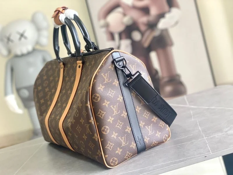Functional Louis Vuitton Travel Bags 42224