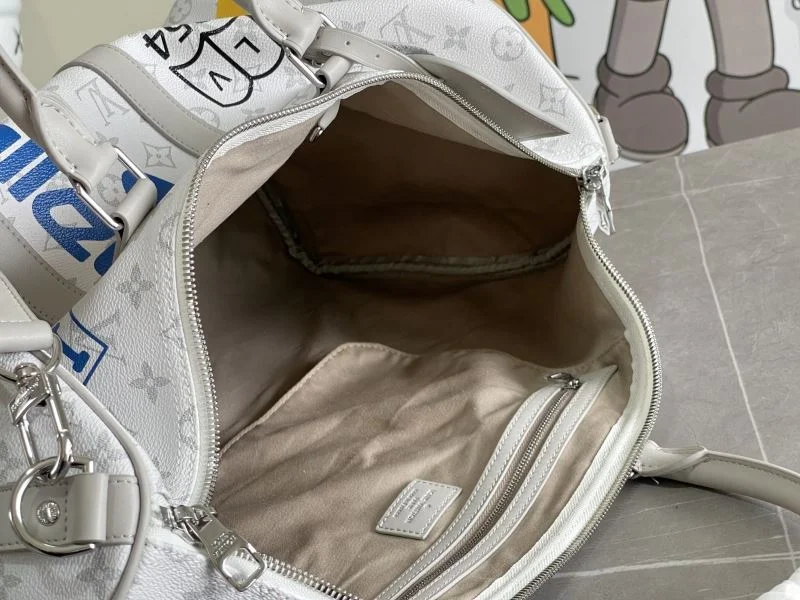 Breathable Louis Vuitton Travel Bags 42306