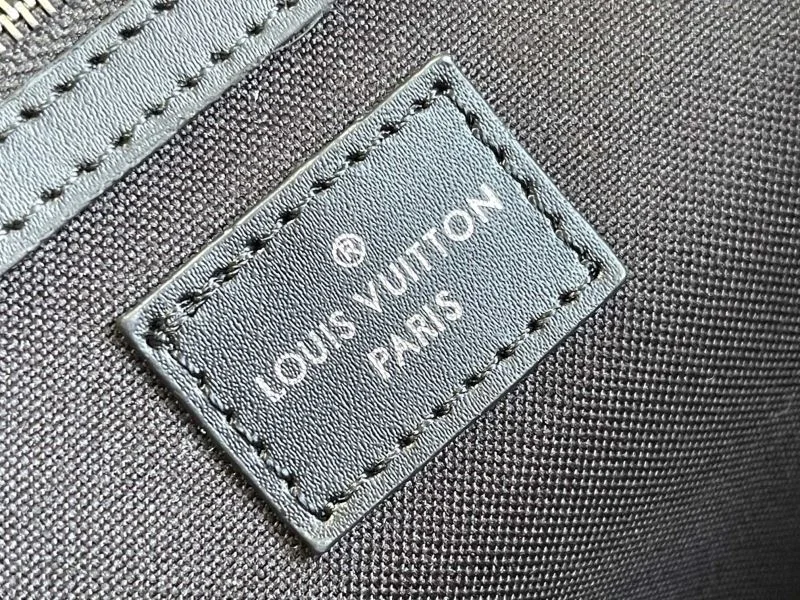 Sleek Louis Vuitton Travel Bags 42218