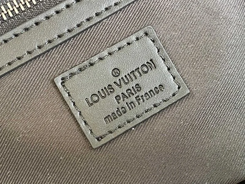 Louis Vuitton Travel Bags Snug 42289