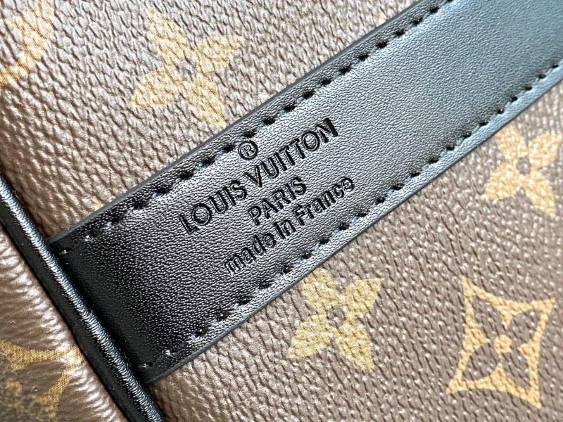 Louis Vuitton Travel Bags Snug 42289
