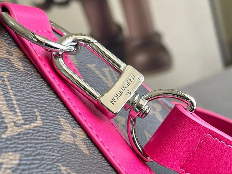 HighPerformance Louis Vuitton Travel Bags 42213