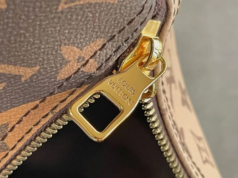 Louis Vuitton Travel Bags WrinkleFree 42207