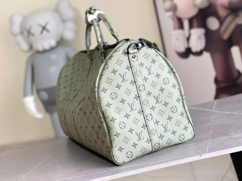 Neat Louis Vuitton Travel Bags 42209