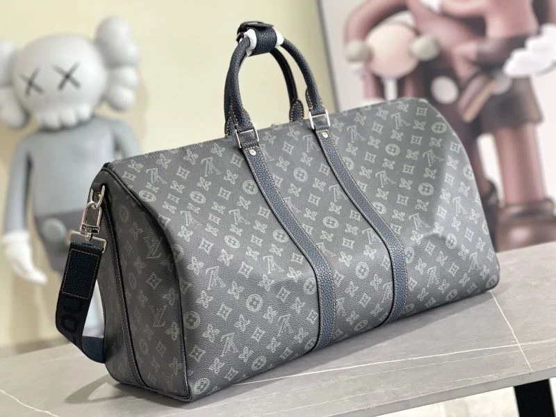 Unisex Louis Vuitton Travel Bags 42202