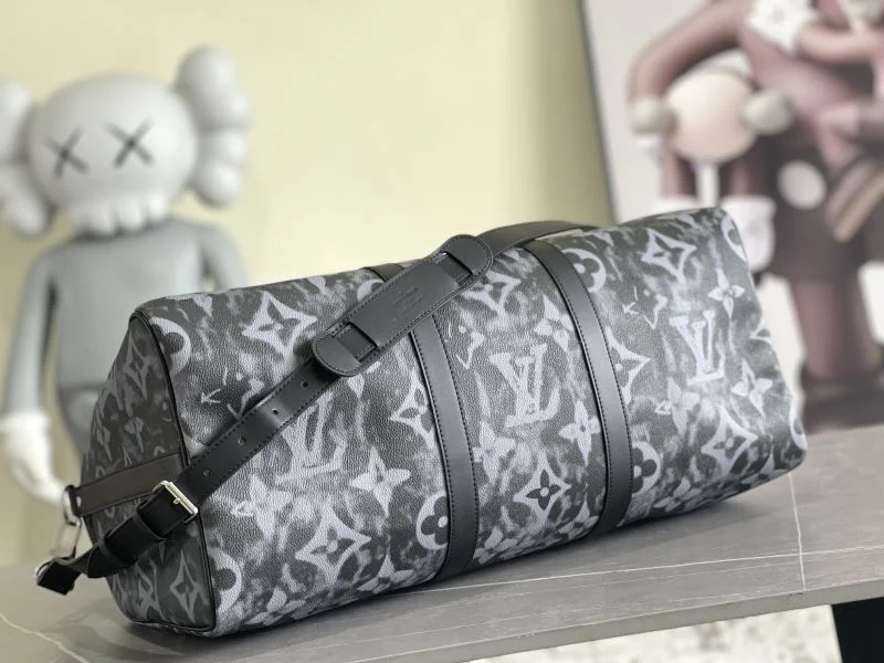 Louis Vuitton Travel Bags Vibrant 42204