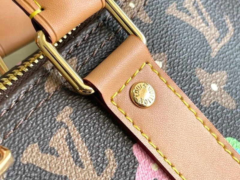 Lightweight Louis Vuitton Travel Bags 42191