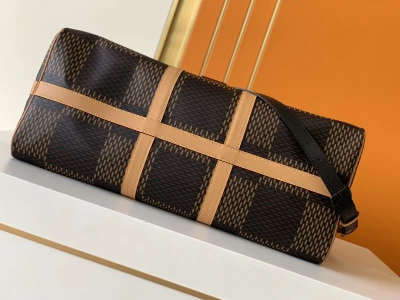 Minimalist Louis Vuitton Travel Bags 42205