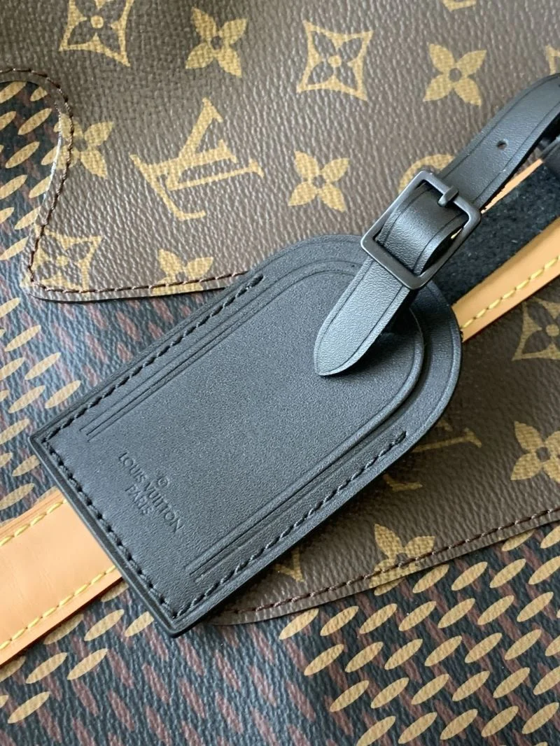 Minimalist Louis Vuitton Travel Bags 42205