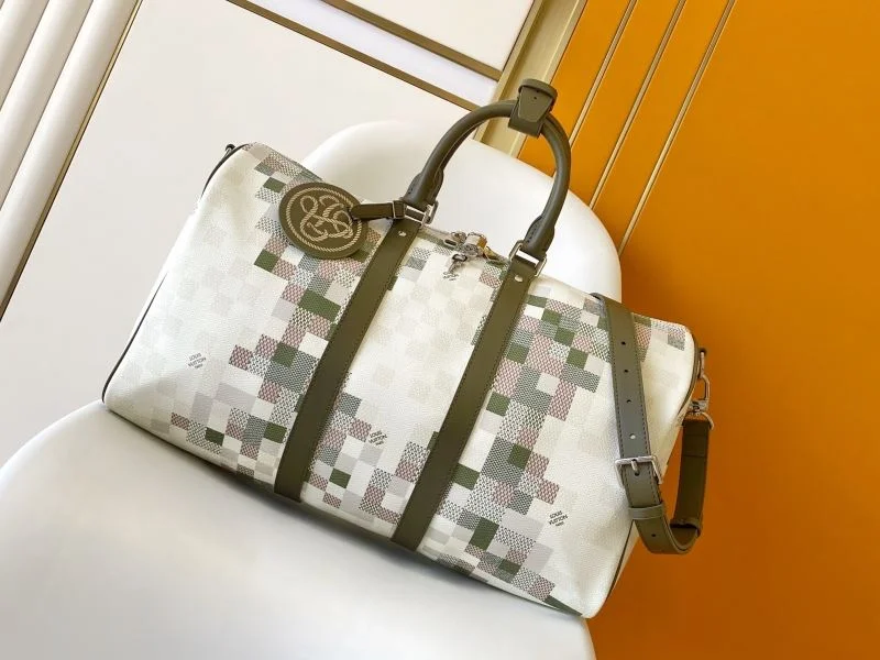 Louis Vuitton Travel Bags Cozy 42215