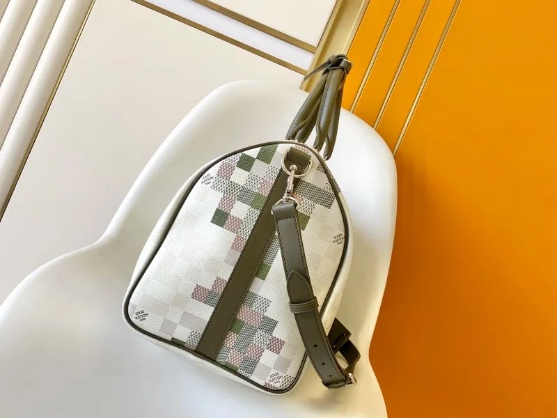 Louis Vuitton Travel Bags Cozy 42215