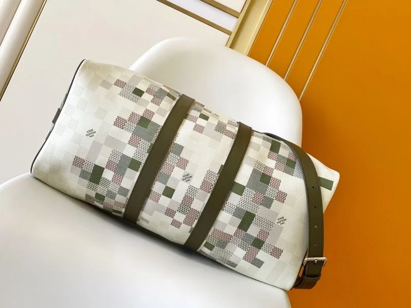 Louis Vuitton Travel Bags Cozy 42215